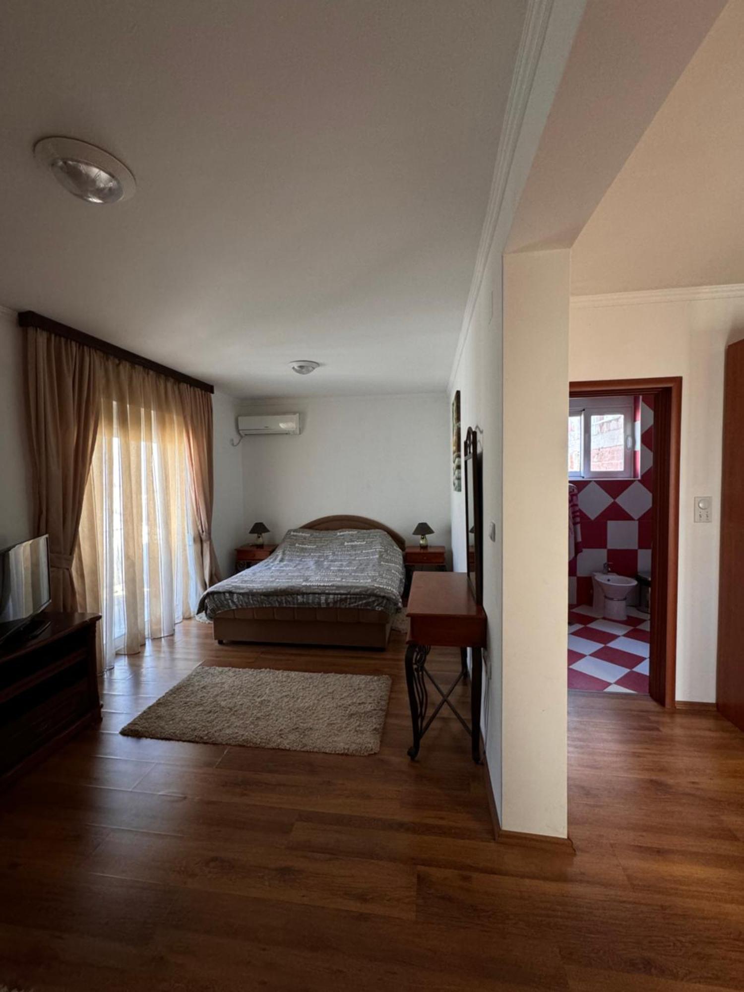 Villa Del Mare Dobra Voda Bagian luar foto